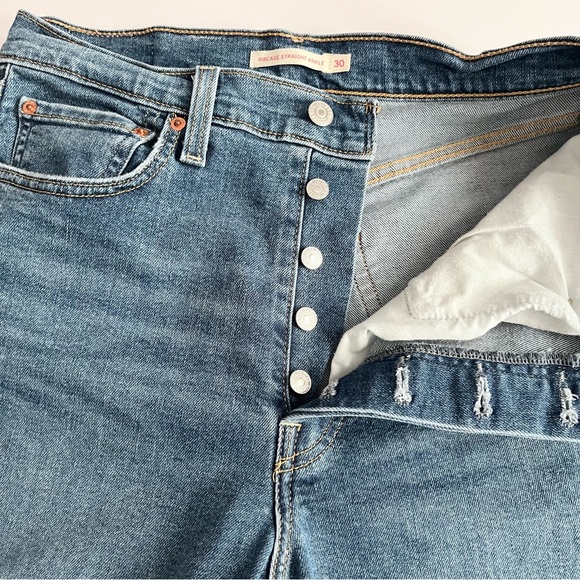 Levi’s Women’s Ribcage Ankle size 30 medium wash stretch - Picture 7 of 11